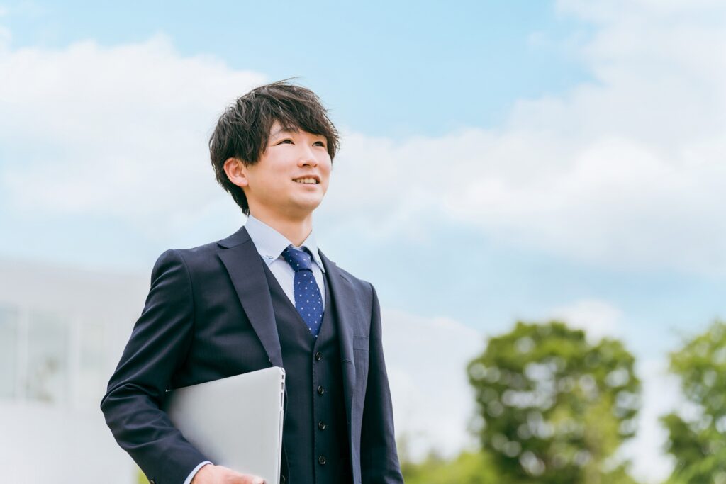 第二新卒におすすめの転職サイト7選！転職を成功させるコツや転職時の注意点も