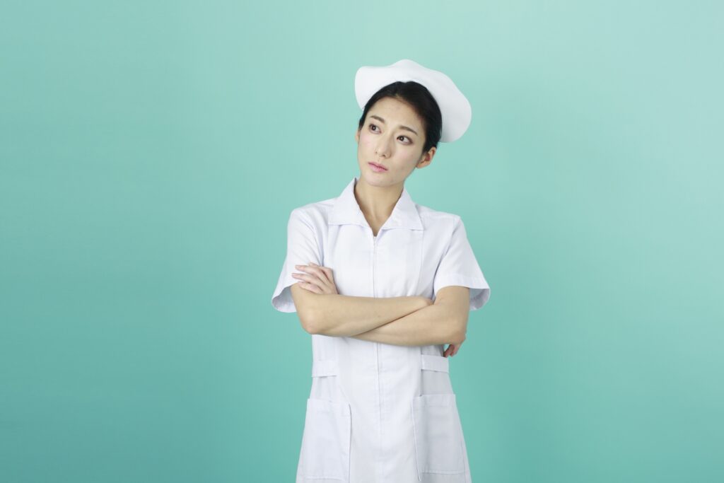 看護師を辞めたい理由は？辞めたい場合に振り返る点や理想の職場へ転職するコツも