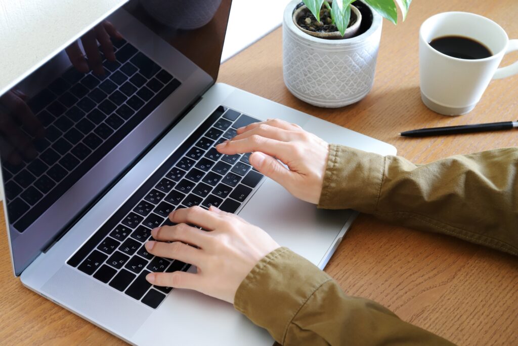 エンジニアへ転職するための8つのポイント！転職時の注意点やおすすめの転職エージェントも紹介