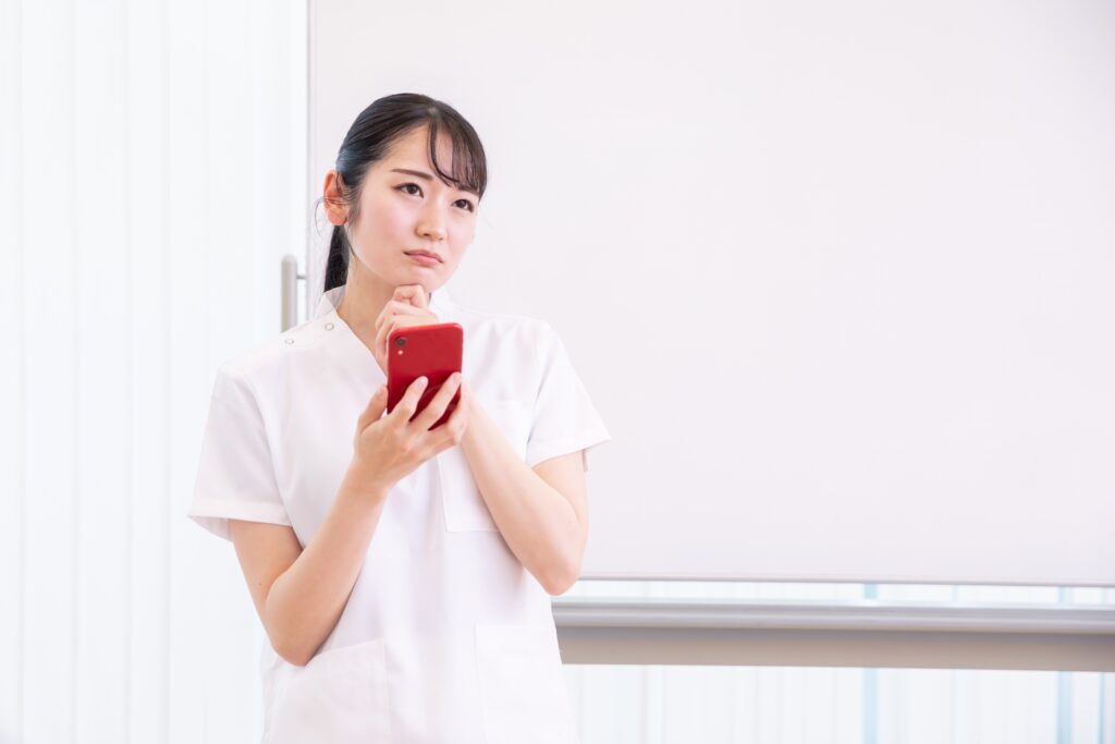 看護師の転職サイトは使わない方がいい？利用すべき人の特徴や転職時のポイントを紹介