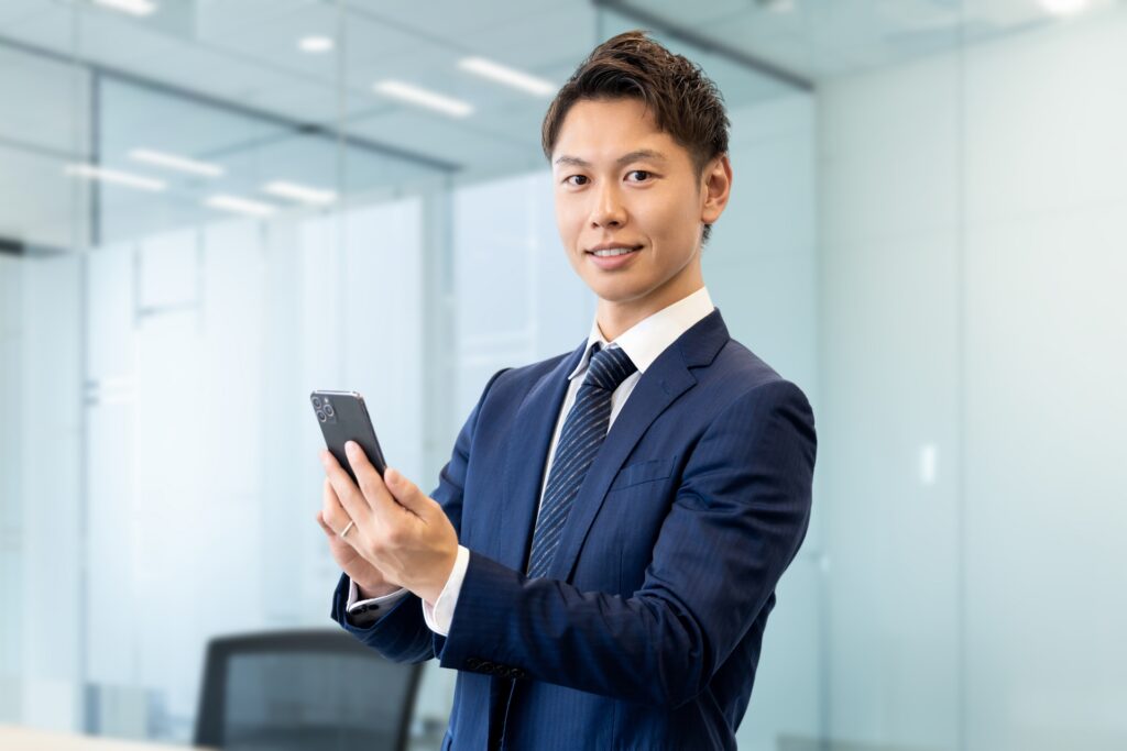 転職に成功したビジネスマン