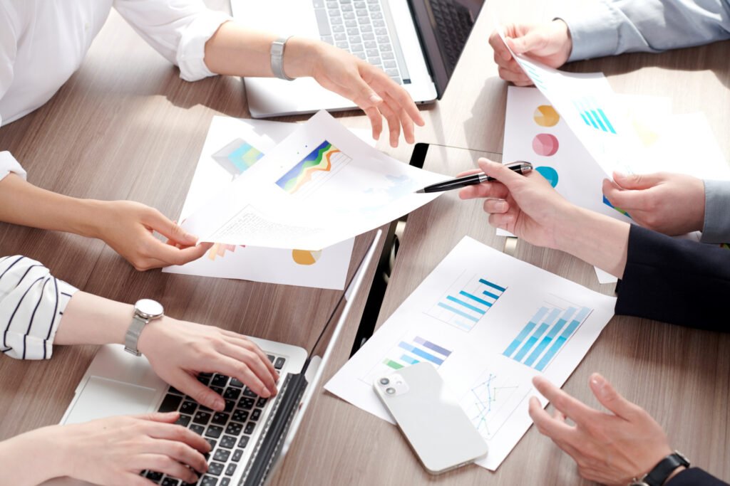 転職回数が0回で、転職を検討しているビジネスマン