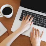 在宅で取り組める副業の求人を見つけるには？副業で働ける職種や働く際のポイントも